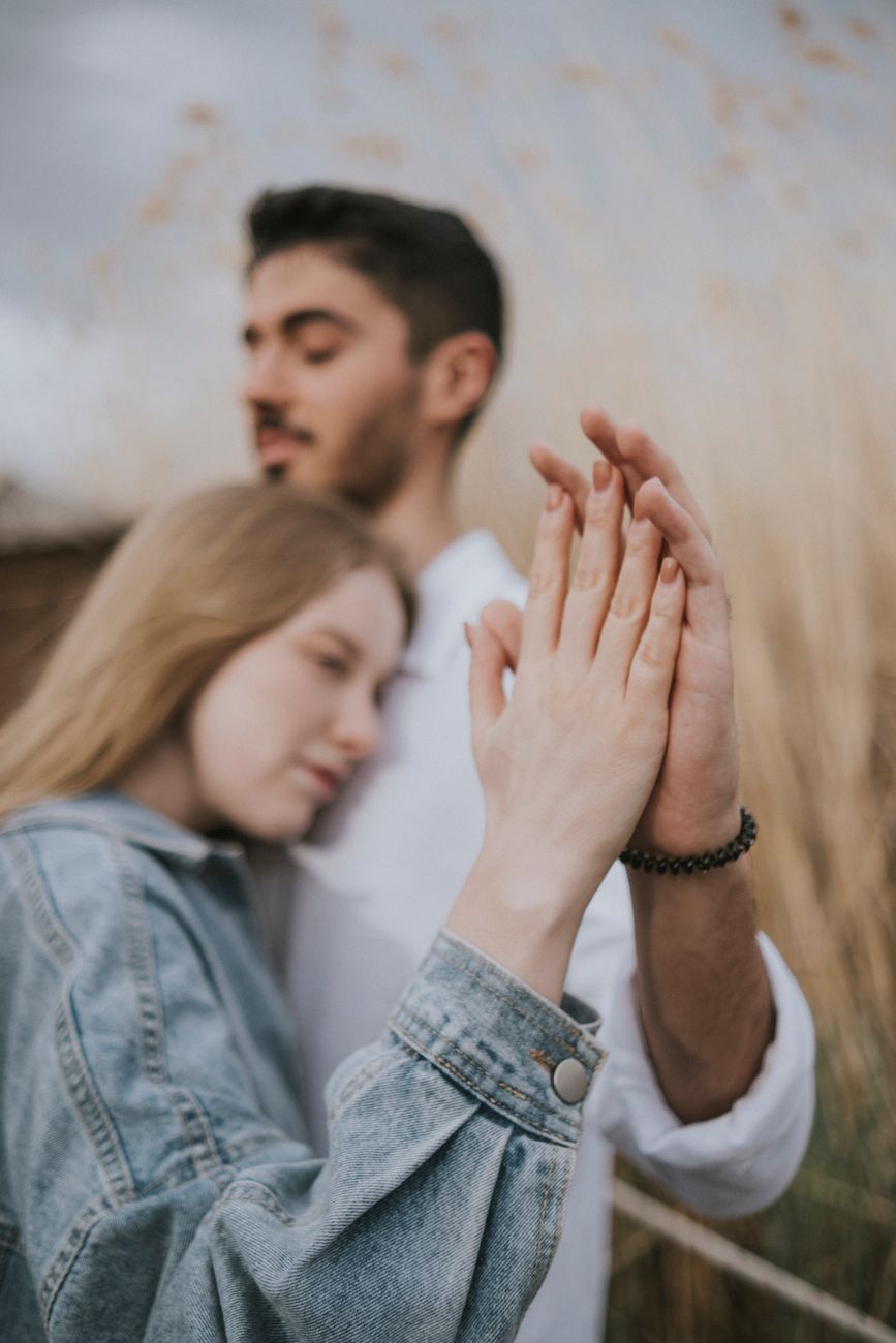 Couple enlacé