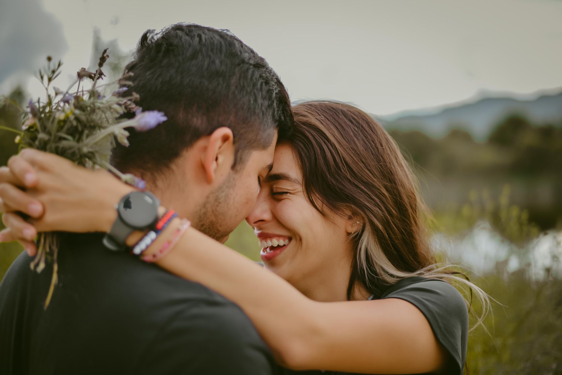 Couple enlacé